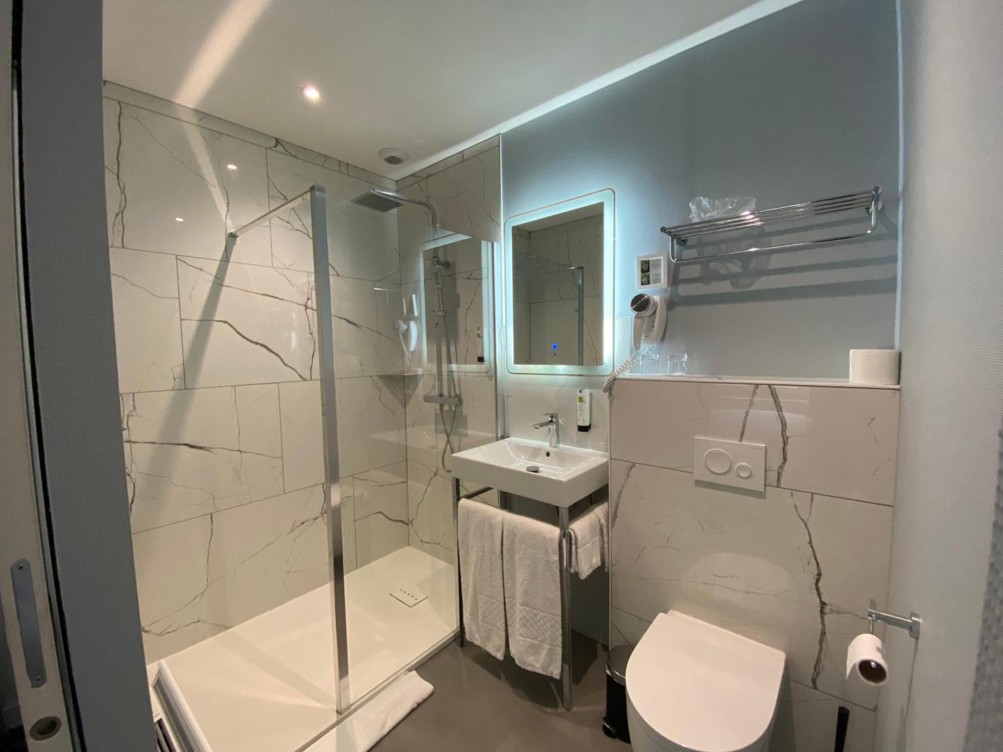 Pont-à-Mousson Logis Hotel Du Parc מראה חיצוני תמונה