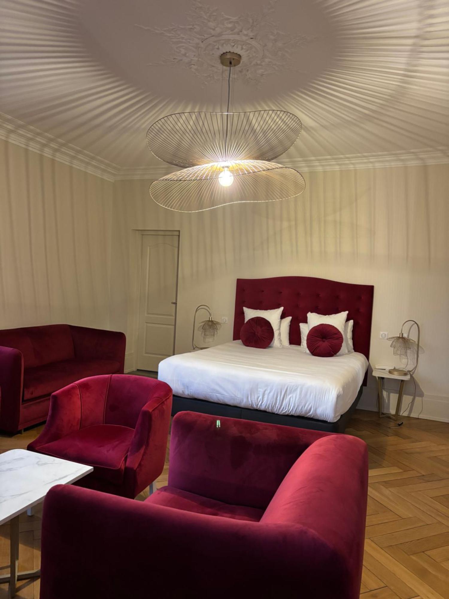 Pont-à-Mousson Logis Hotel Du Parc מראה חיצוני תמונה